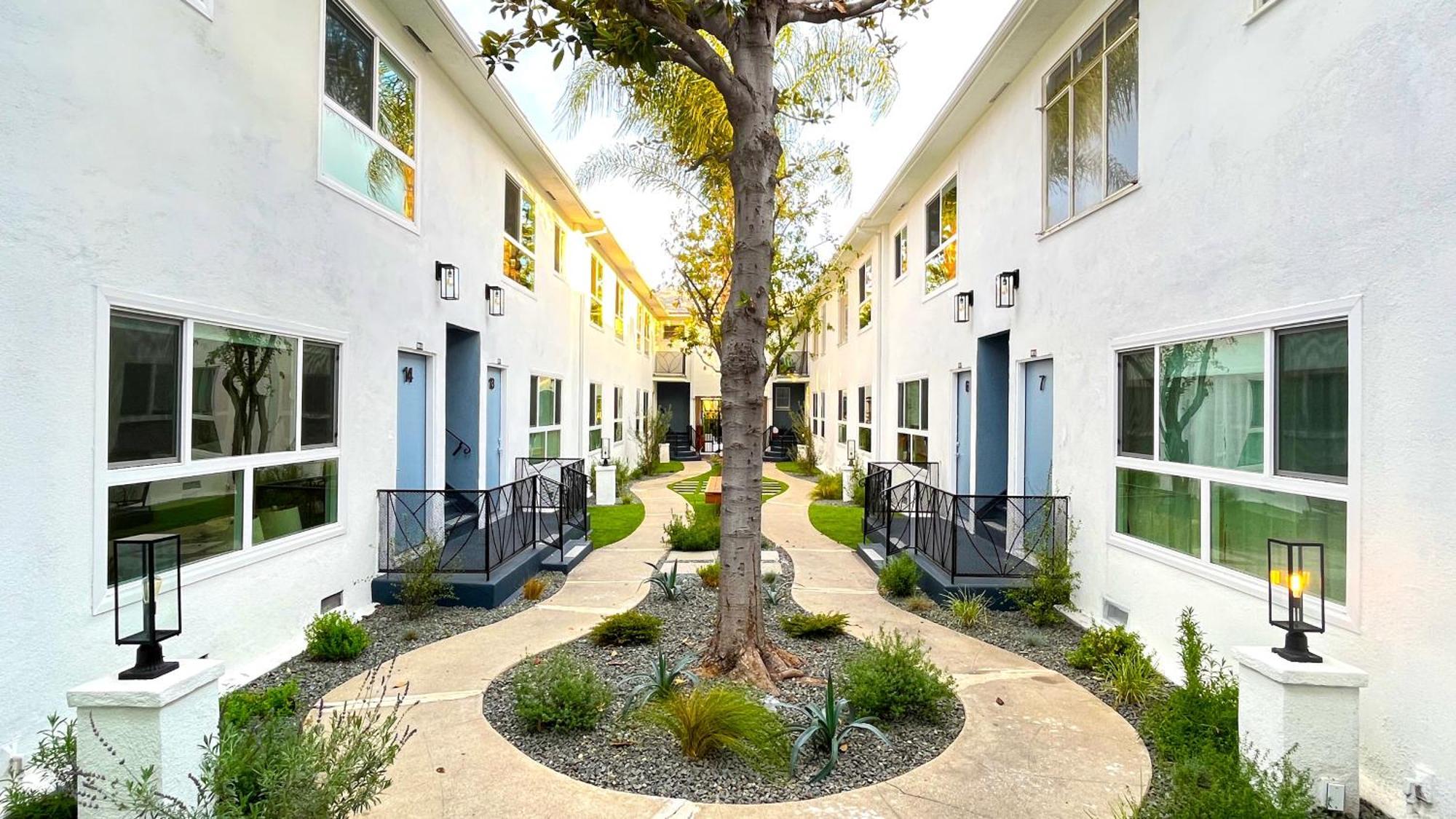 Hollywood/Thai Town Courtyard Apartment Los Angeles Zewnętrze zdjęcie